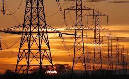Kriz ABD’yi ve AB’yi vurdu: Elektriğe 10 kat zam, işletmeler kepenk kapatıyor