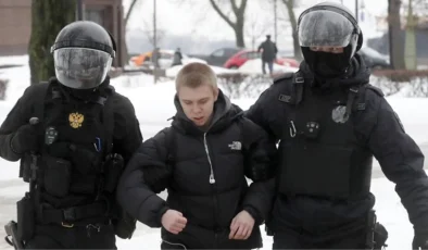 Rusya’da Navalny protestolarında gözaltına alınanların sayısı 400’e yükseldi